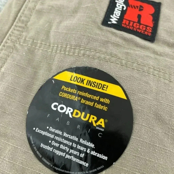 Wrangler Riggs Ripstop Cargo work Pants Mens 44X32 Tan 4201 - Picture 9 of 12